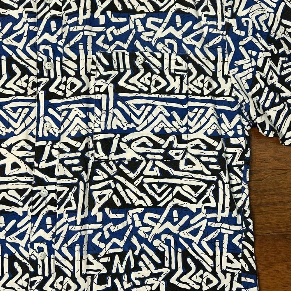 Vintage mens BUGLE BOY Co. button down rayon shirt XL short sleeve 80s Hawaiian